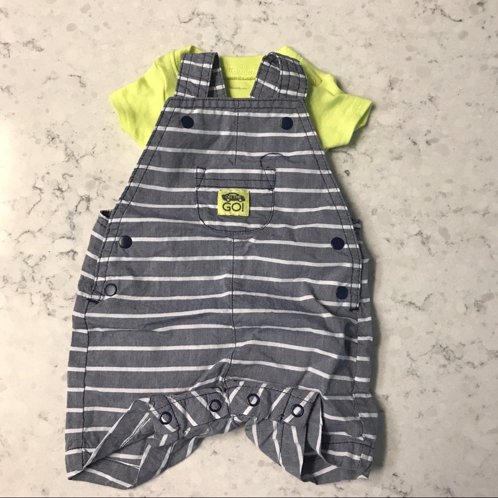 Carter’s Newborn Outfit